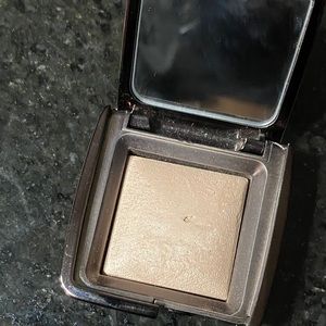 SOLD-Hourglass ambient lighting powder “Dim Light”
